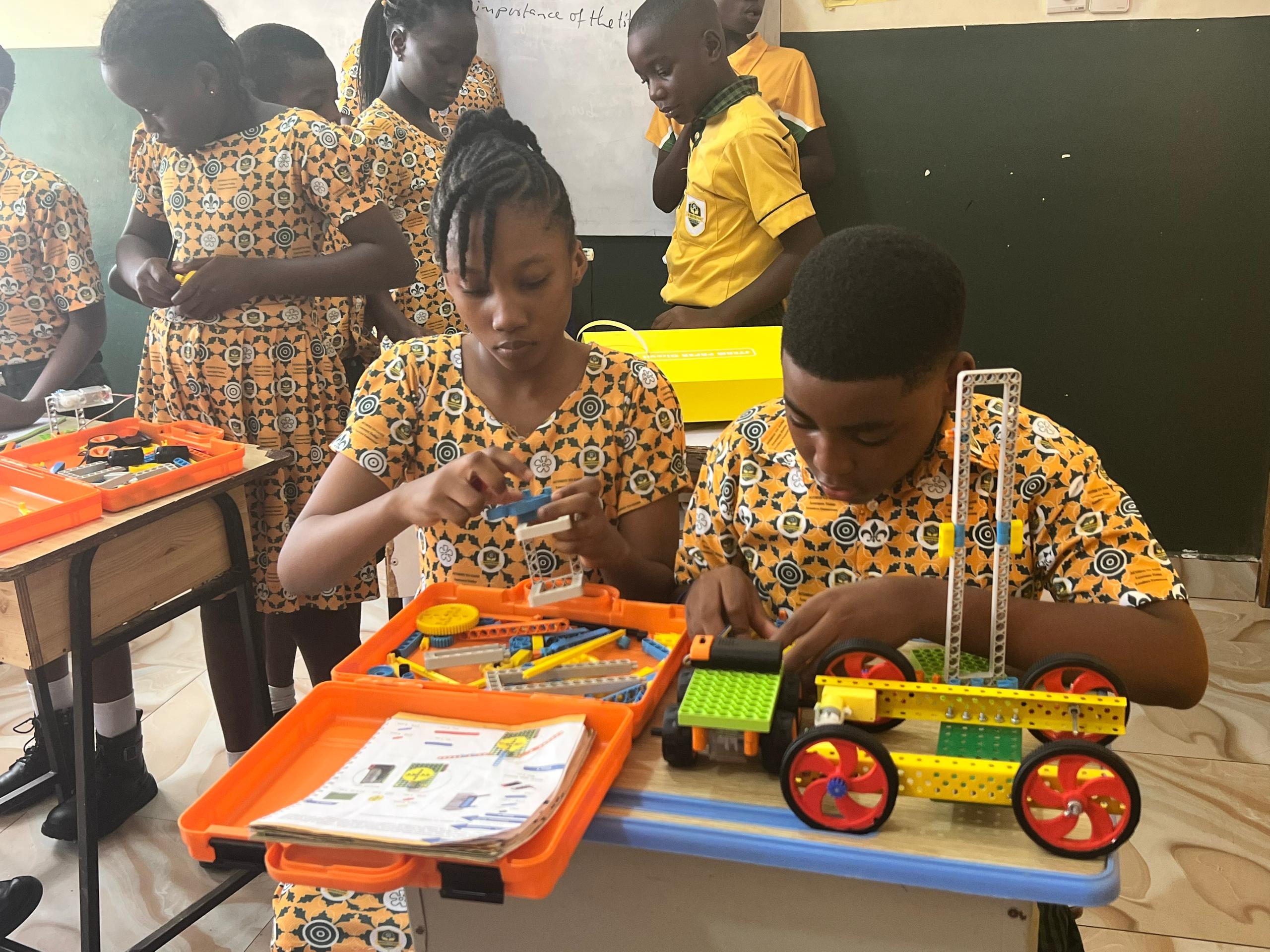 STEM & Robotics Lab – Future-Ready Learning